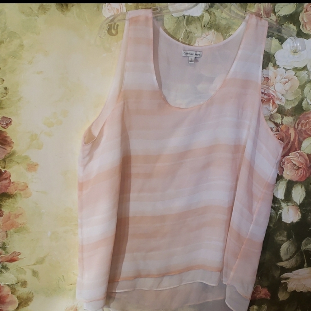 2/$5 Calvin Klein Sz XL top